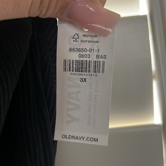 Black one piece bathing suit PLUS SIZE 3x fits like a 2x - Picture 3 of 3